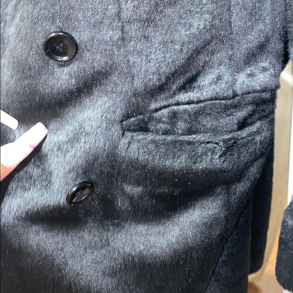 UNIQLO X Carine Roitfield Faux Fur Coat - Picture 10 of 11